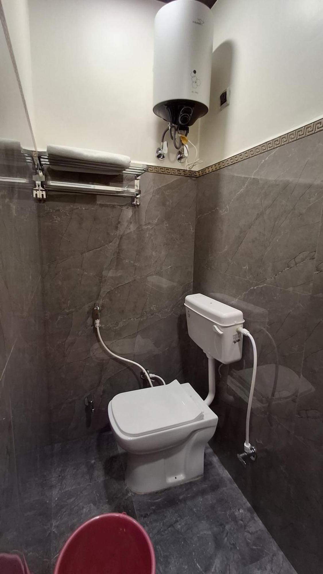 Shri Harihar Dham Hotell Mathura Eksteriør bilde